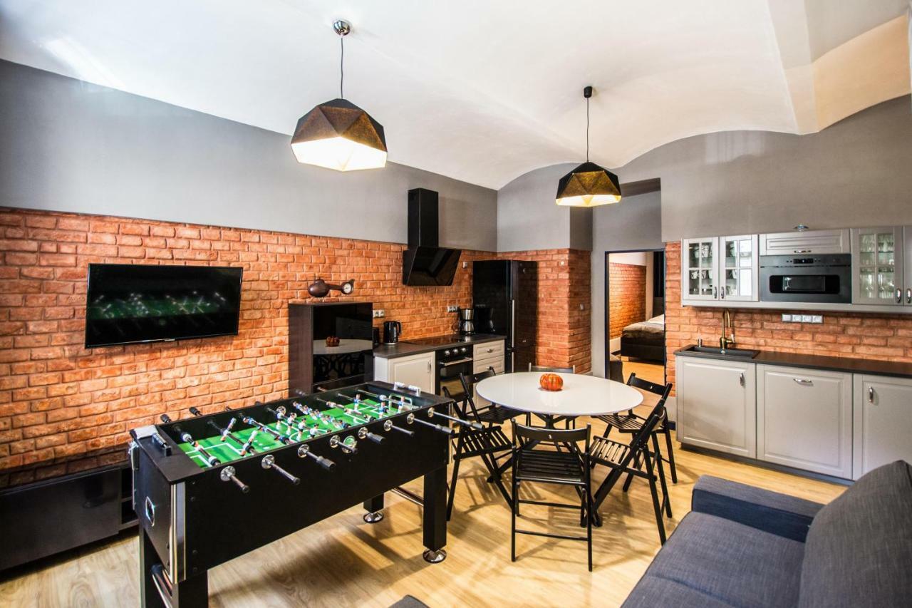 3Bdr Ruterra Apt With Table Football Prag Eksteriør billede