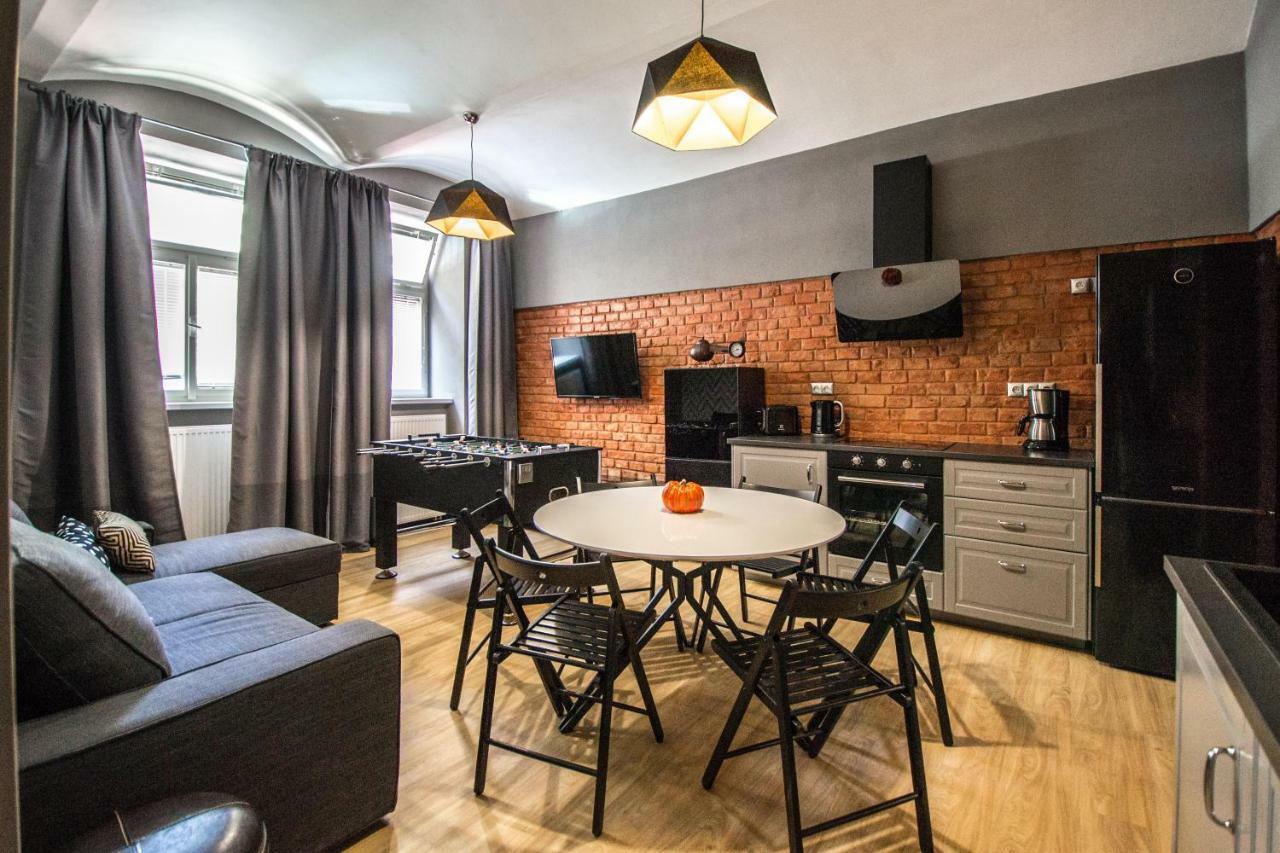 3Bdr Ruterra Apt With Table Football Prag Eksteriør billede